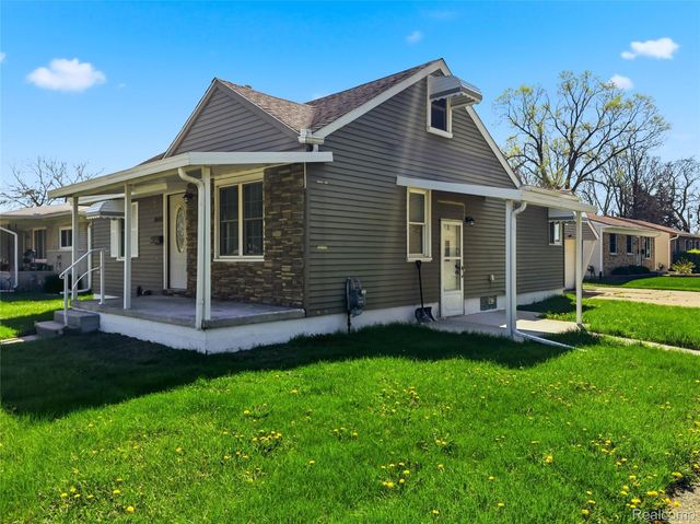 18410 Tranquil Street, Roseville, MI 48066