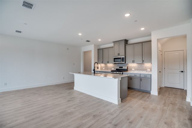 8925 Enclave Way, Northlake, TX 76262