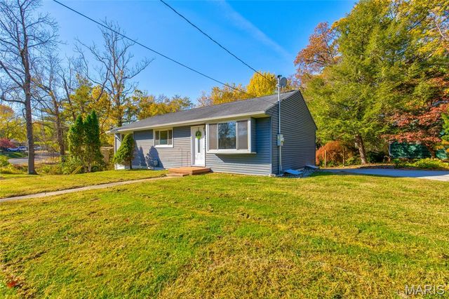 351 Kennedy Drive, East Alton, IL 62024