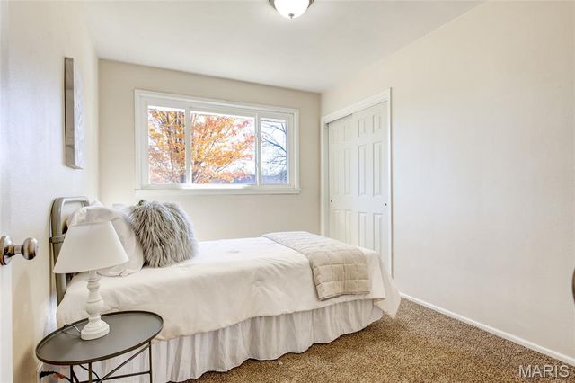 351 Kennedy Drive, East Alton, IL 62024