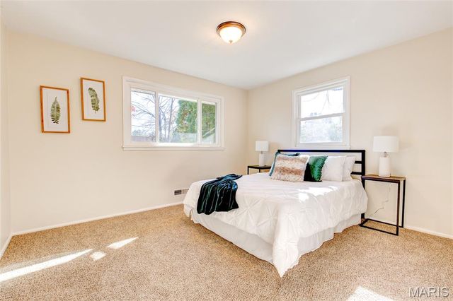 351 Kennedy Drive, East Alton, IL 62024