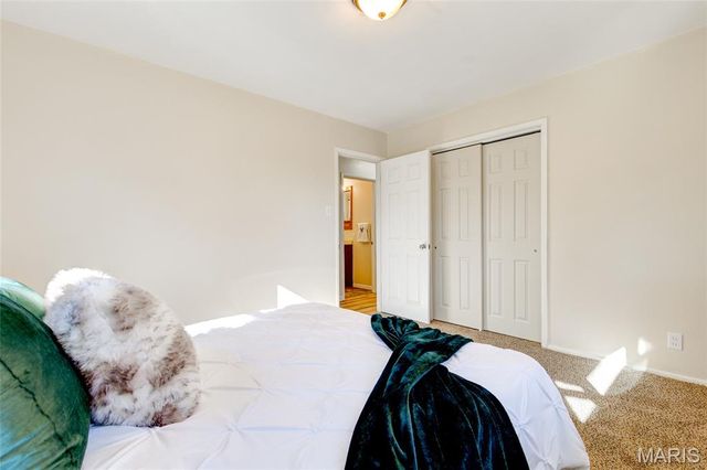 351 Kennedy Drive, East Alton, IL 62024