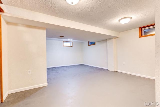 351 Kennedy Drive, East Alton, IL 62024