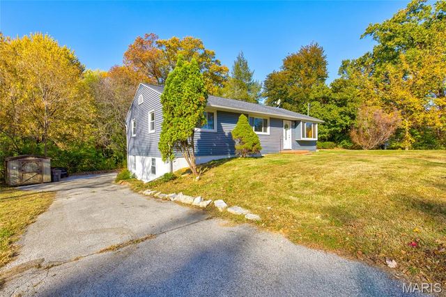 351 Kennedy Drive, East Alton, IL 62024