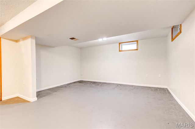 351 Kennedy Drive, East Alton, IL 62024