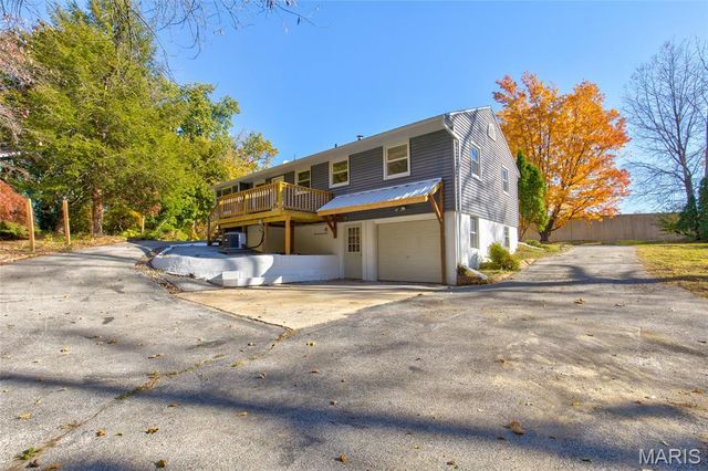 351 Kennedy Drive, East Alton, IL 62024