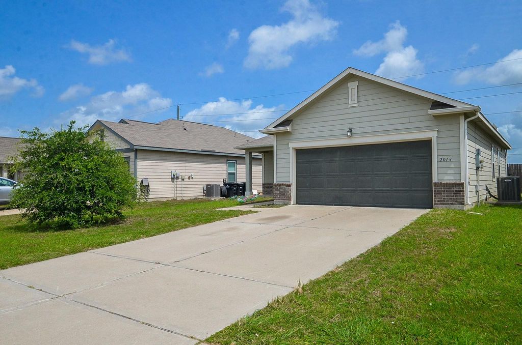 2013 Spindletree Lane, Brookshire, TX 77423