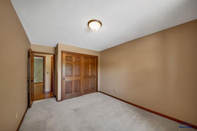 4801 STEAMBOAT CIR, Rapid City, SD 57702