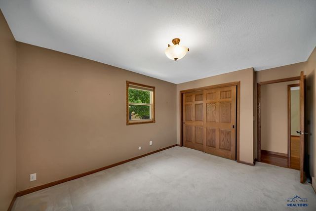 4801 STEAMBOAT CIR, Rapid City, SD 57702