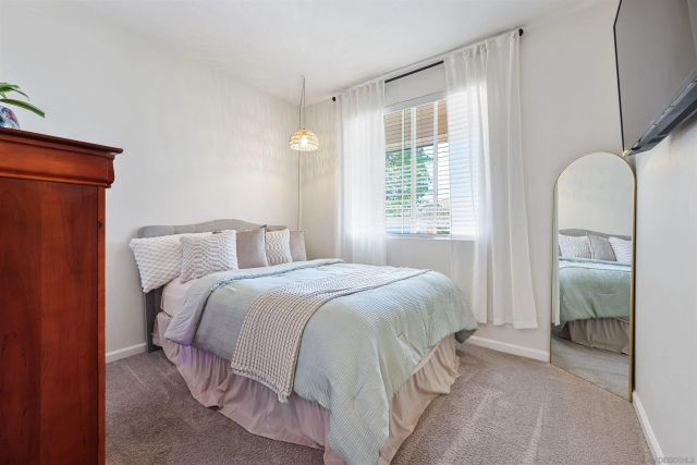 924 Glendora Dr, Oceanside, CA 92057