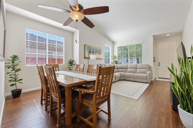 924 Glendora Dr, Oceanside, CA 92057