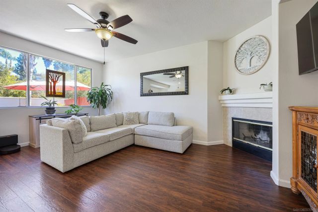 924 Glendora Dr, Oceanside, CA 92057