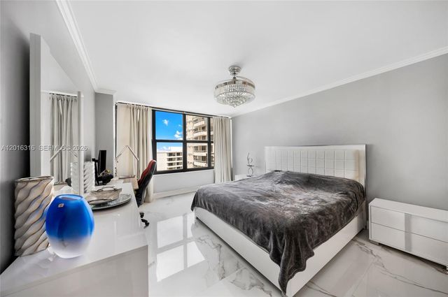 2500 Parkview Dr 2119, Hallandale Beach, FL 33009