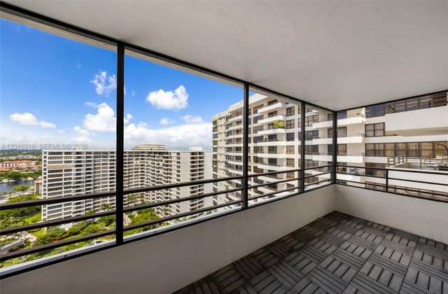 2500 Parkview Dr 2119, Hallandale Beach, FL 33009