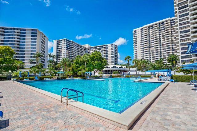 2500 Parkview Dr 2119, Hallandale Beach, FL 33009