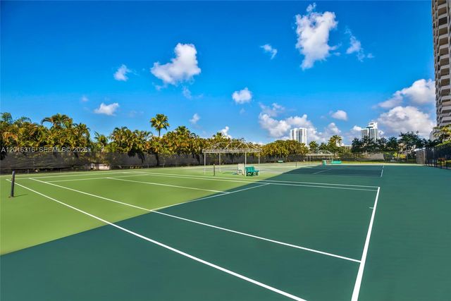 2500 Parkview Dr 2119, Hallandale Beach, FL 33009