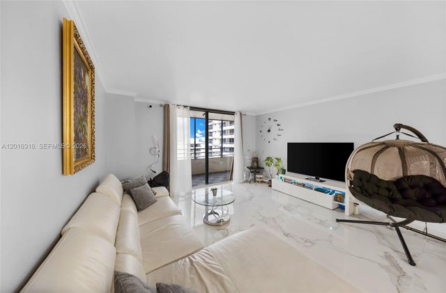 2500 Parkview Dr 2119, Hallandale Beach, FL 33009