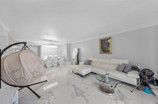 2500 Parkview Dr 2119, Hallandale Beach, FL 33009