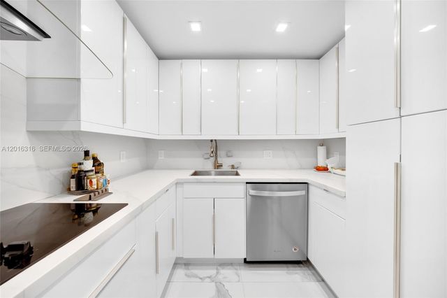 2500 Parkview Dr 2119, Hallandale Beach, FL 33009