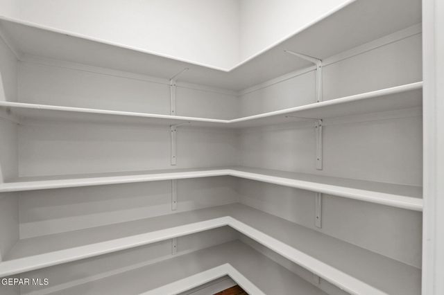 662 Davi's Greenwood Court, Vinton, TX 79821