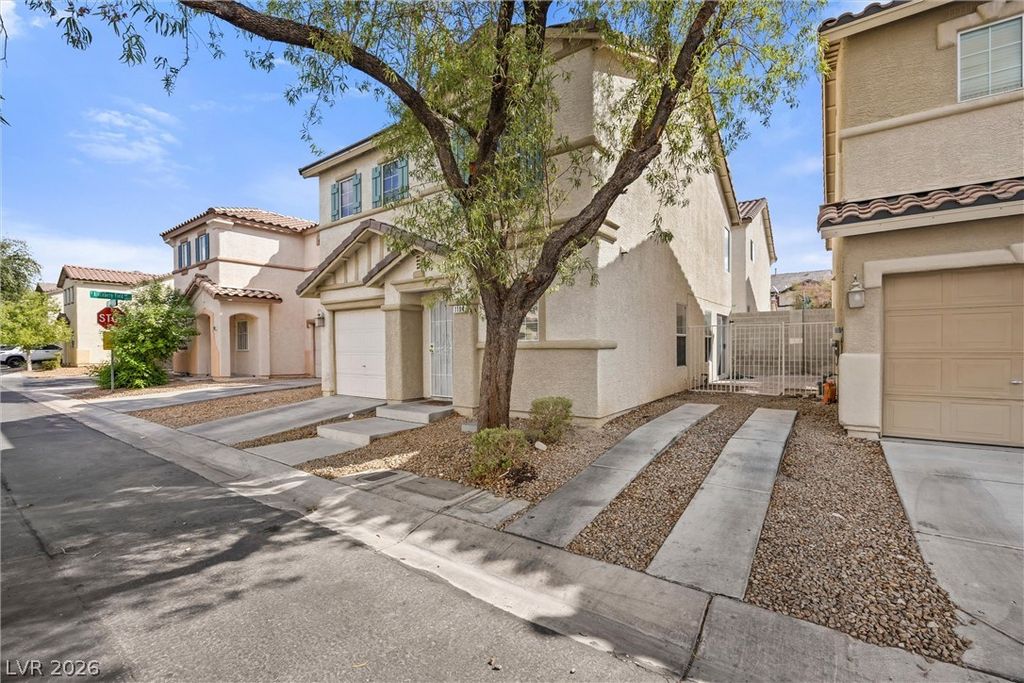 1194 Golden Apple Street, Las Vegas, NV 89142 — photo 2