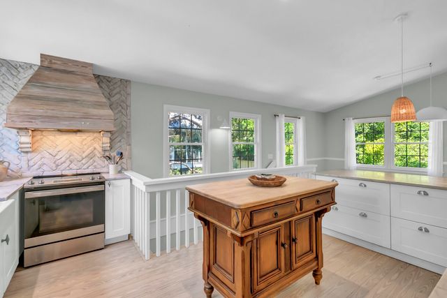 2906 Hartnett Boulevard, Isle Of Palms, SC 29451