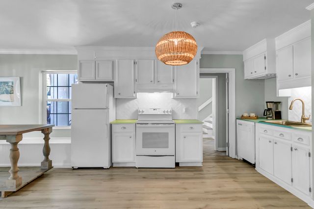 2906 Hartnett Boulevard, Isle Of Palms, SC 29451