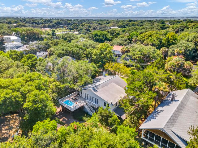 2906 Hartnett Boulevard, Isle Of Palms, SC 29451