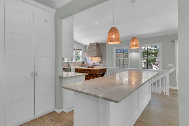 2906 Hartnett Boulevard, Isle Of Palms, SC 29451