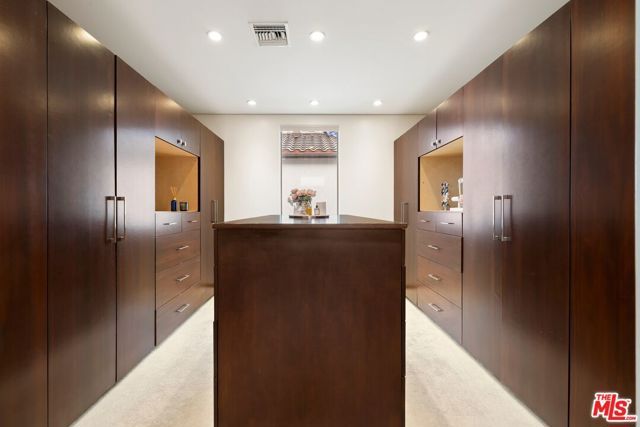 414 N Vista Street, Los Angeles, CA 90036