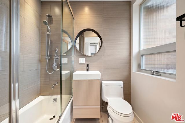 414 N Vista Street, Los Angeles, CA 90036