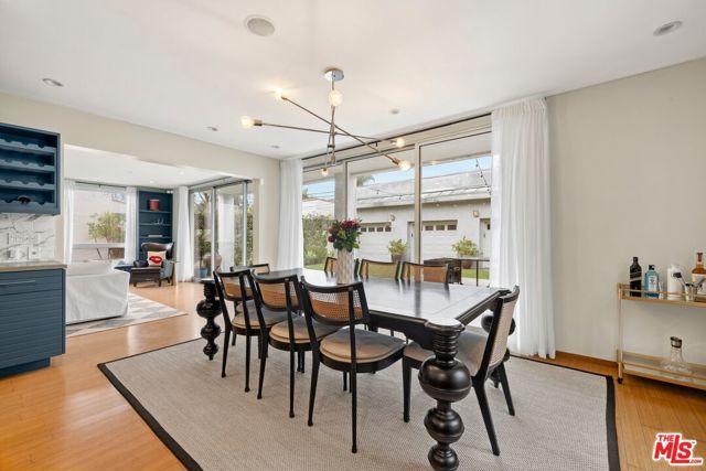 414 N Vista Street, Los Angeles, CA 90036