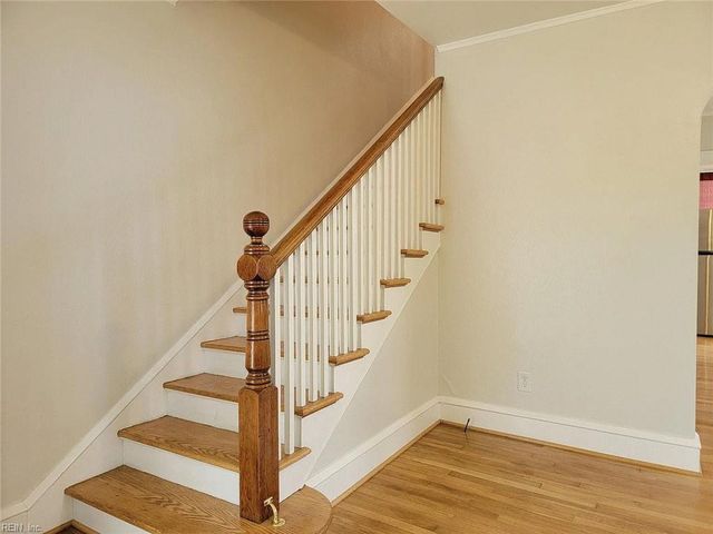 69 Greenbriar AVE, Hampton, VA 23661