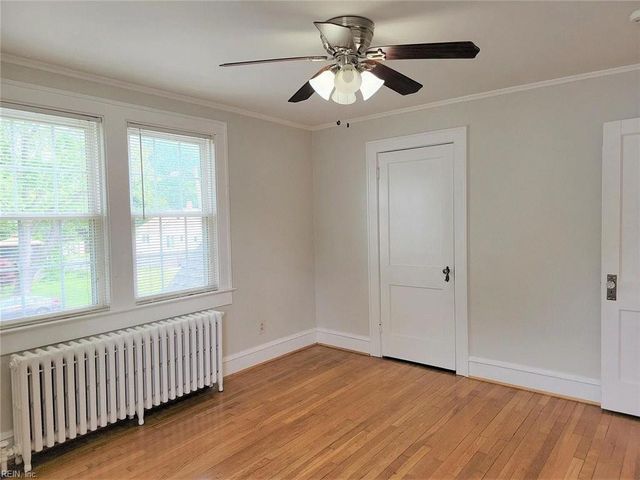 69 Greenbriar AVE, Hampton, VA 23661