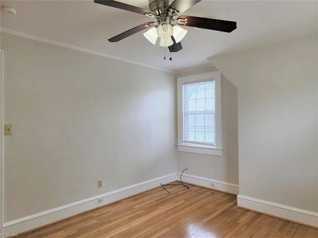 69 Greenbriar AVE, Hampton, VA 23661