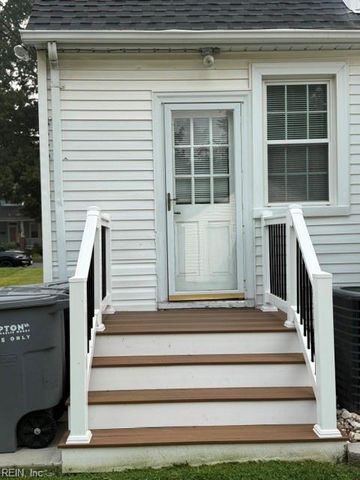 69 Greenbriar AVE, Hampton, VA 23661