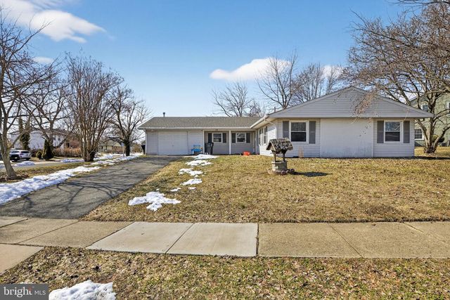 55 EMBER LN, Willingboro, NJ 08046