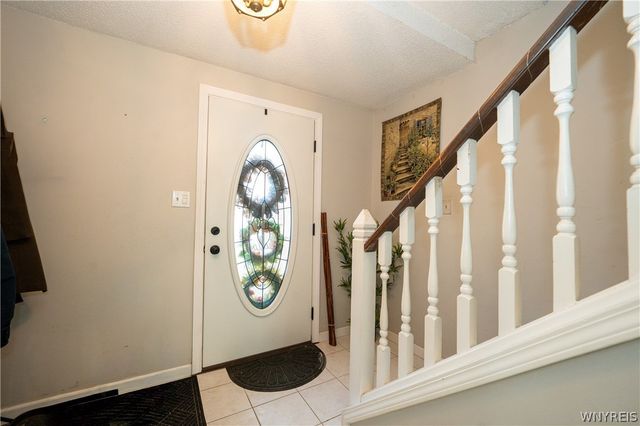 171 Oakbrook Drive, Amherst, NY 14221