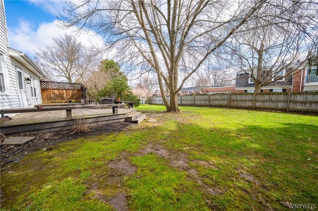 171 Oakbrook Drive, Amherst, NY 14221