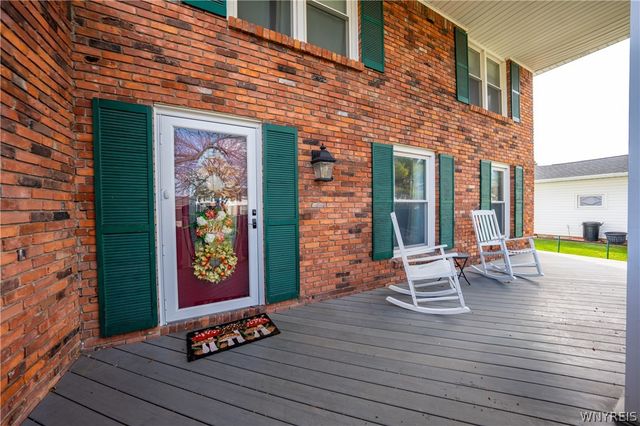 171 Oakbrook Drive, Amherst, NY 14221