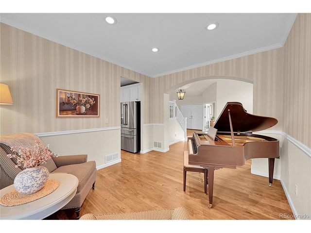 9424 S Hackberry Ln, Highlands Ranch, CO 80129