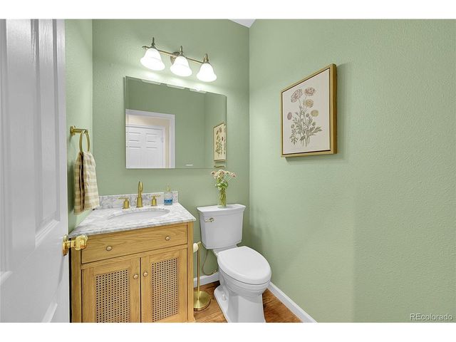 9424 S Hackberry Ln, Highlands Ranch, CO 80129