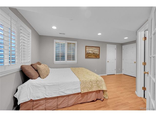 9424 S Hackberry Ln, Highlands Ranch, CO 80129