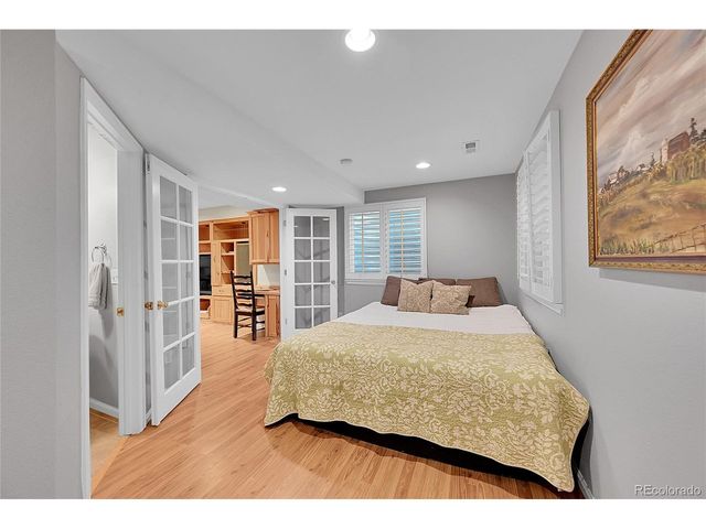 9424 S Hackberry Ln, Highlands Ranch, CO 80129