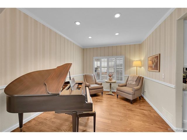 9424 S Hackberry Ln, Highlands Ranch, CO 80129