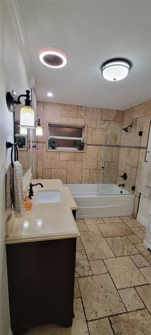 4153 NW 47th Terrace, Lauderdale Lakes, FL 33319