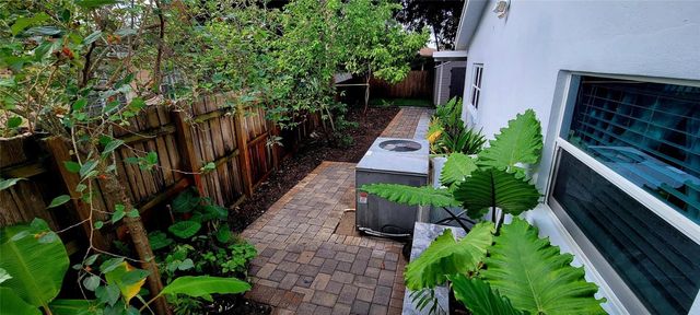 4153 NW 47th Terrace, Lauderdale Lakes, FL 33319