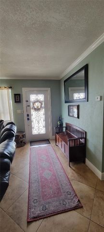 4153 NW 47th Terrace, Lauderdale Lakes, FL 33319