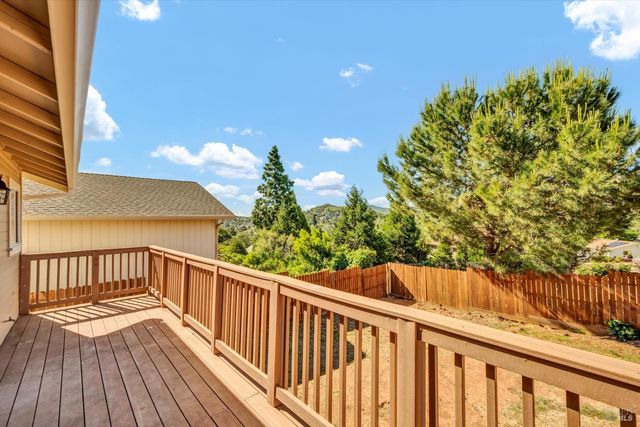 9421 fairway Dr, Kelseyville, CA 95451