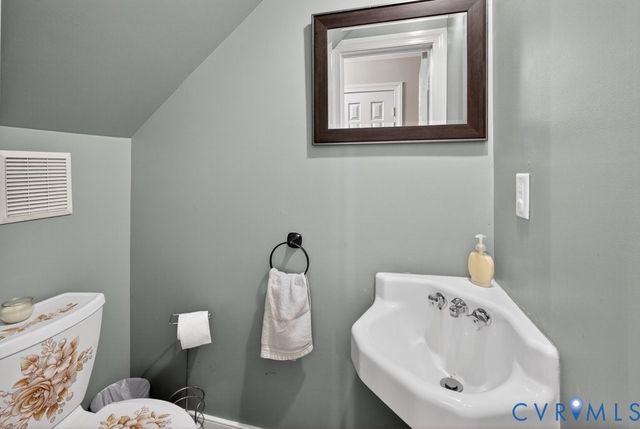 11103 Churchill Ct, Chester, VA 23831